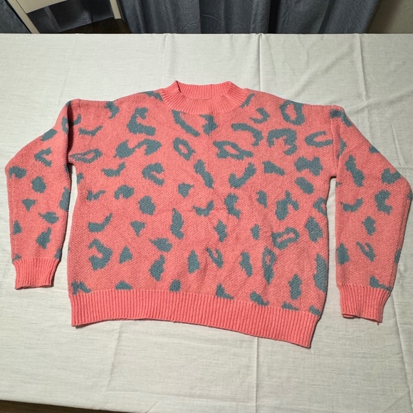 knitted woman sweater pink with blue pattern design size large brand shein - Picture 1 of 5